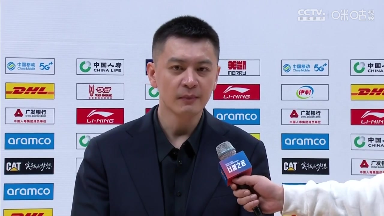 杨鸣:感谢团队的辛苦付出 辽宁取得的成绩和球迷是分不开的